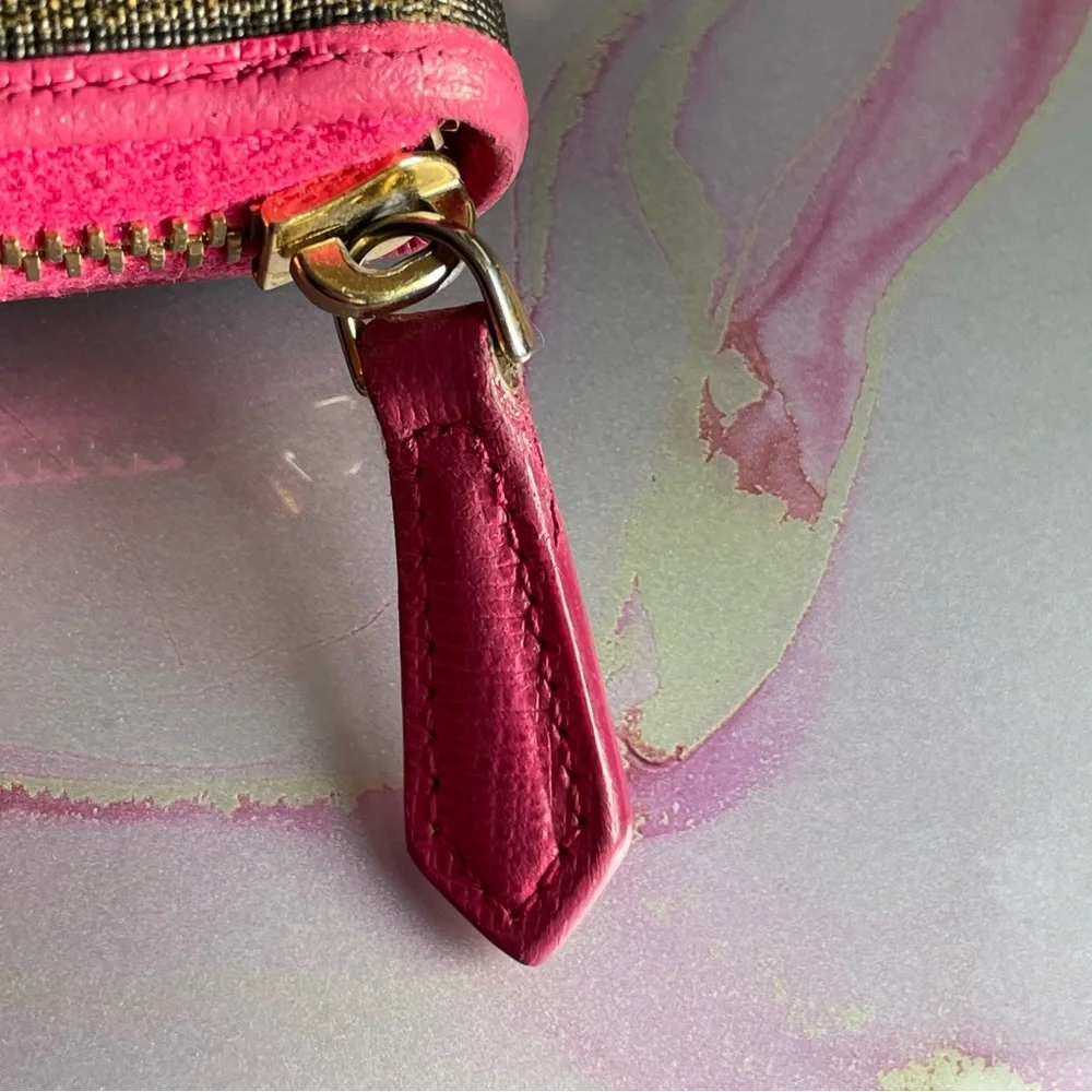 Authentic Fendi Zucca Zip Around Wallet Brown Canvas Pink Trim Italy - Picture 8 of 10